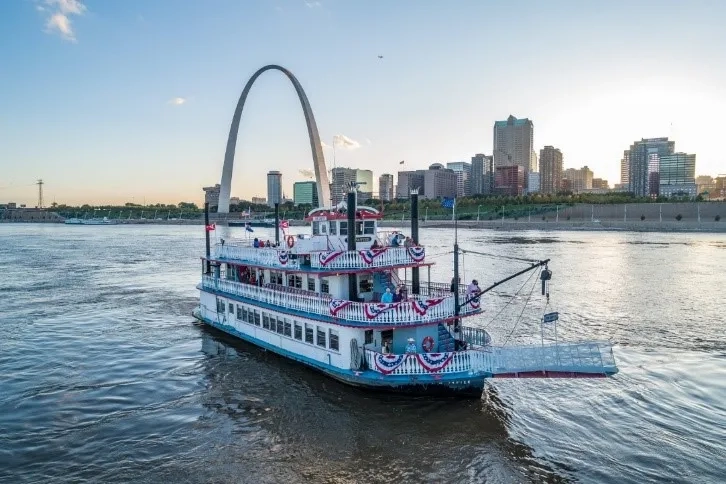 Riverboat in St. Louis with Arch in background